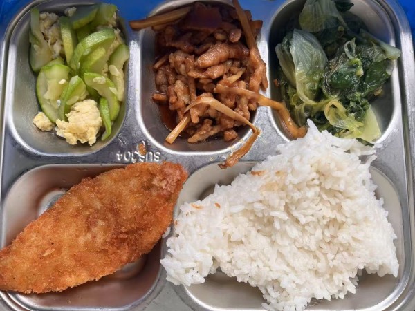 2025.4.27崔兢陪餐A.jpg